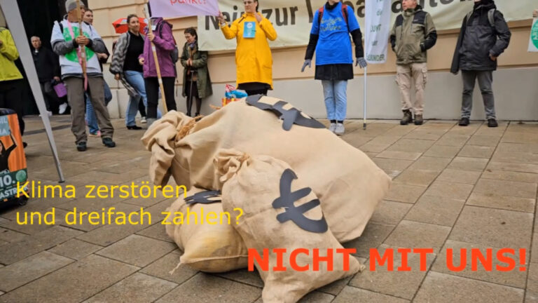 Protest gegen die klimaschädlichen Subventionen in Milliardenhöhe und den geplanten Baubeginn der Lobau-Autobahn