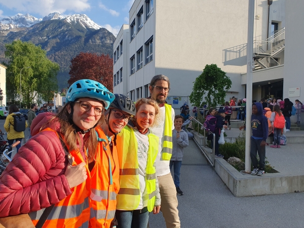 Read more about the article Radl-Bus am Mitterweg – Sicher mit dem Rad zur Schule! (5.5.2023)