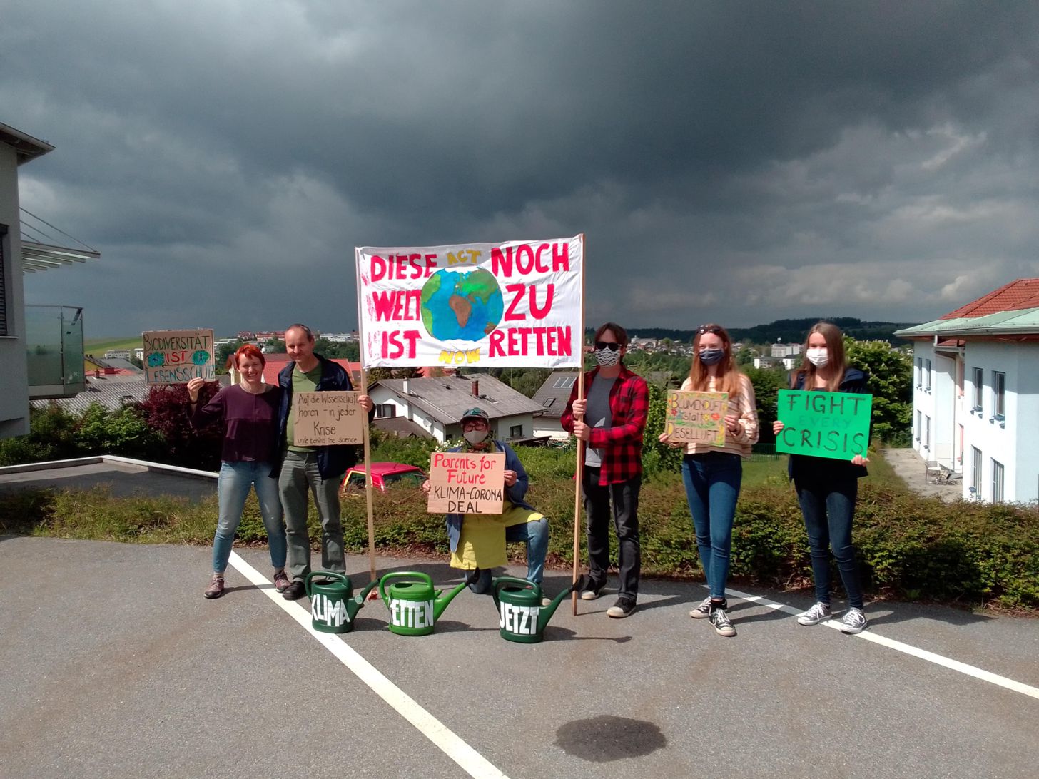 You are currently viewing Zurück für die Zukunft – Fridays For Future Schildermeer in Zwettl